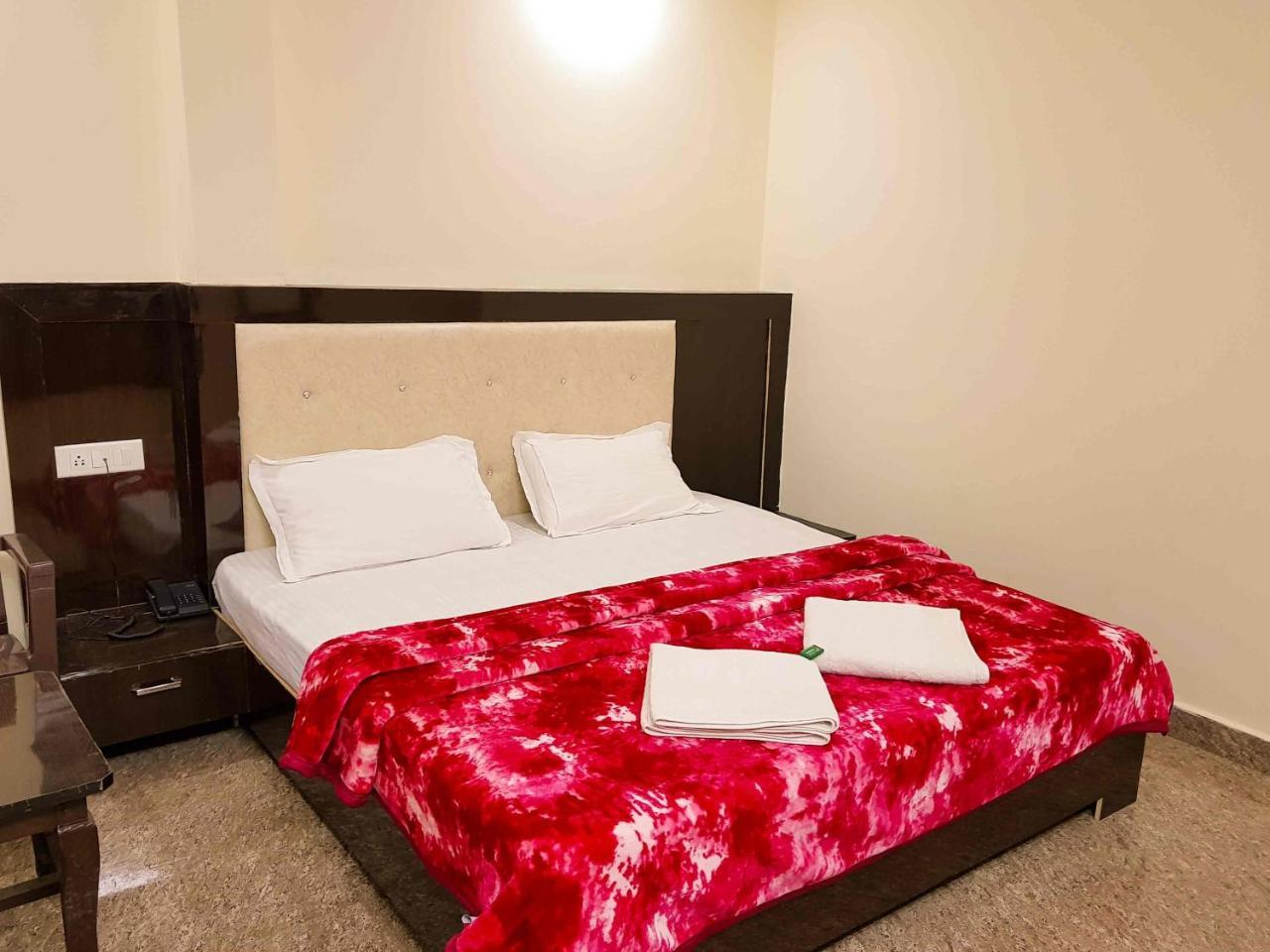 Hotel Homely Abode 戴尔豪斯 外观 照片